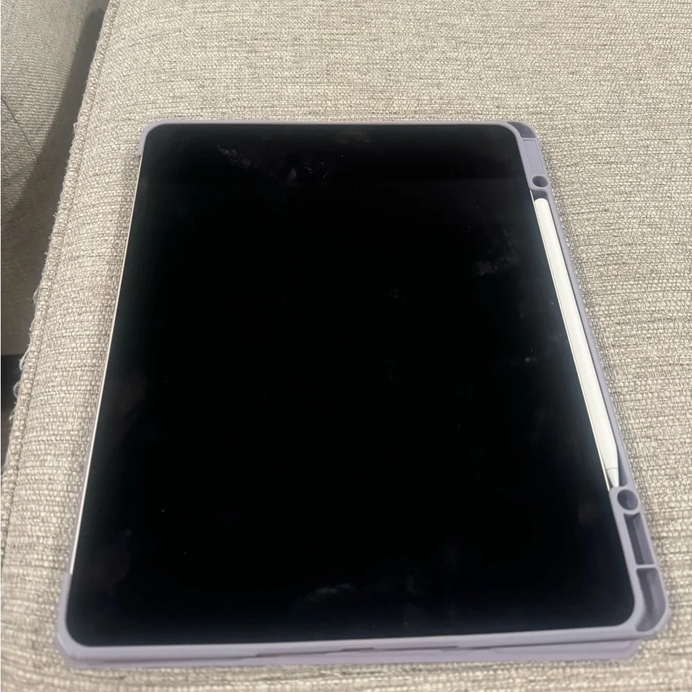 iPad air 13 inches 256 GB nearly new